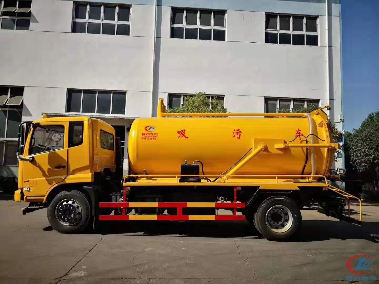 東風(fēng)天錦KS菁英版吸污車(chē)